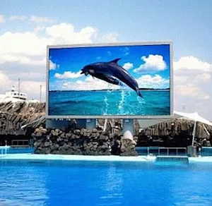 PANNEAU LED PUBLICITAIRE P4 ÉTANCHE 100×100 CM POUR L’EXTÉRIEUR