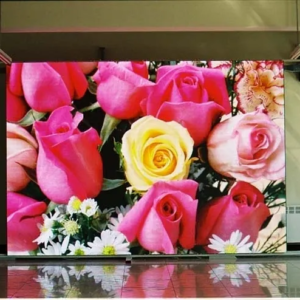 PANNEAU LED PUBLICITAIRE P5 ÉTANCHE 100×100 CM POUR L’EXTÉRIEUR