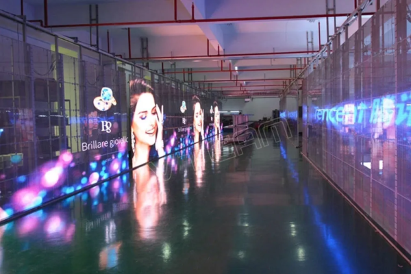 LED ÉCRAN P2.5 TRANSPARENT PROGRAMMABLE POUR VITRINE INTÉRIEUR HAUTE LUMINOSITÉ 100x100 cm