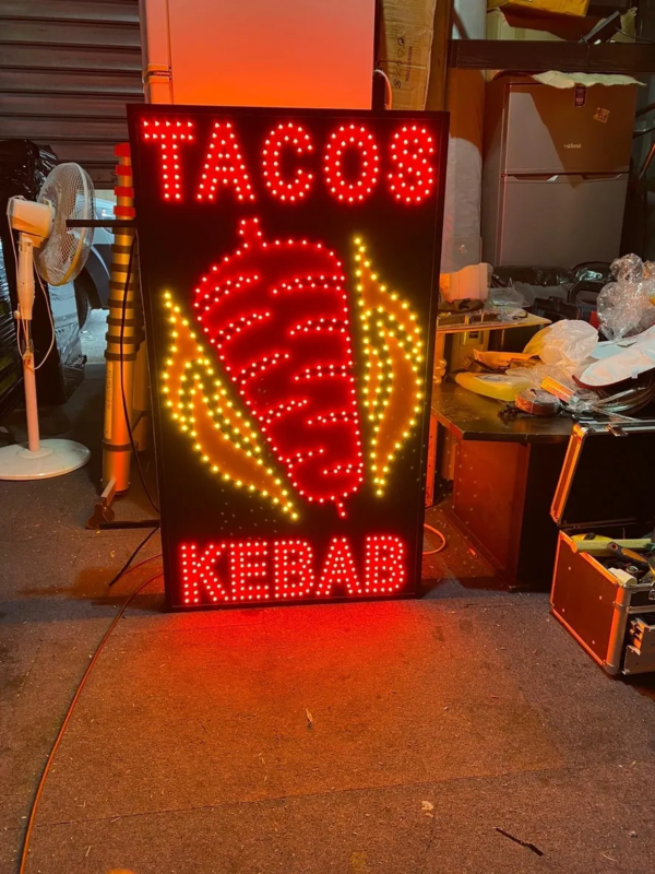 PANNEAU DOUBLE FACE LUMINEUX LED “KEBAB TACOS” AVEC TÉLÉCOMMANDE 111X65cm