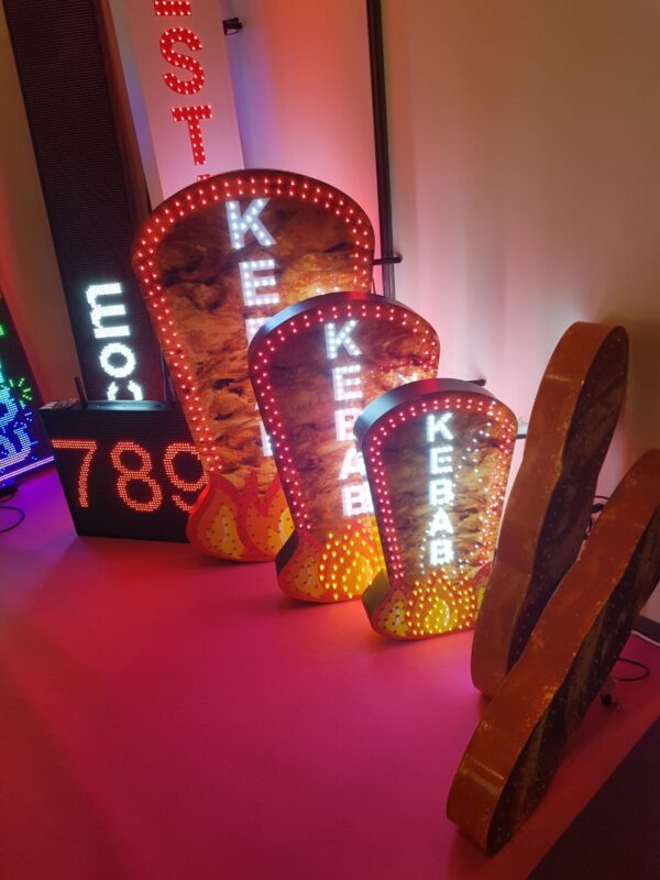 ENSEIGNE LUMINEUSE “KEBAB” LED DOUBLE FACE EXTÉRIEURE 90X50CM – Image 4