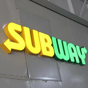 ENSEIGNE 3D LED “SUBWAY” LETTRES BOITIERS 40CM EXTERNE + ALIM 400W