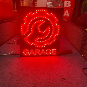 ÉCRAN LUMINEUX LED GARAGE DOUBLE FACE POUR EXTÉRIEUR 70x70CM