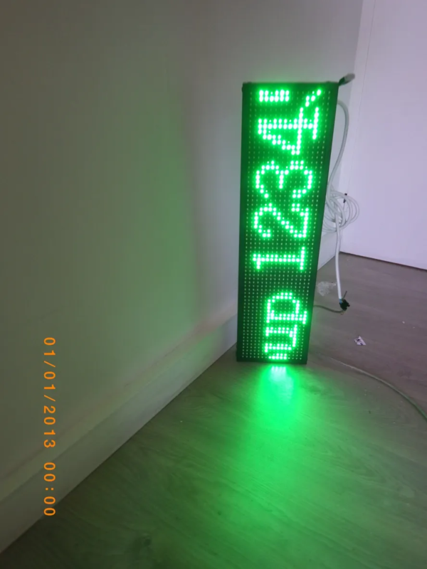 PANNEAU PUBLICITAIRE LED DOUBLE FACE 20X100 CM AVEC AFFICHAGE PERSONNALISÉ