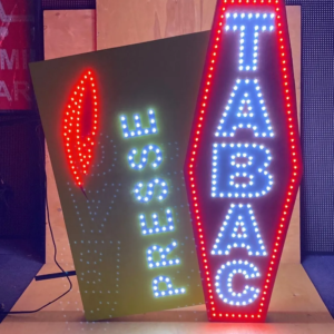 ÉCRAN LED ANIMÉ DOUBLE FACE “TABAC-PRESSE” 110X60cm