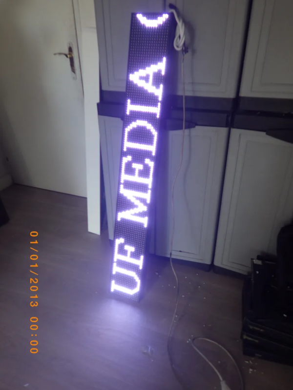 TABLEAU LED JOURNAL LUMINEUX INTERNE 36×100 CM AVEC PROGRAMMATION FACILE