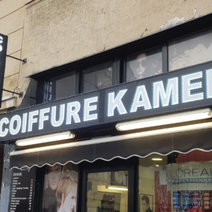 Enseigne lumineuse LED une face “Coiffure” avec pique extérieure, installation rapide 200x50 cm