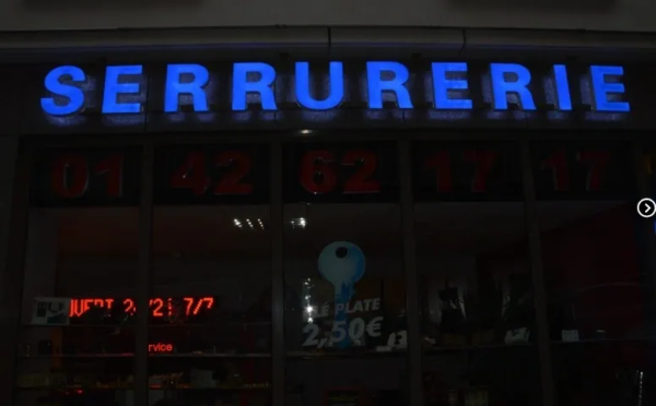 ENSEIGNE LUMINEUSE LETTRES 3D "SERRURERIE" 40CM – ALIMENTATION 400W