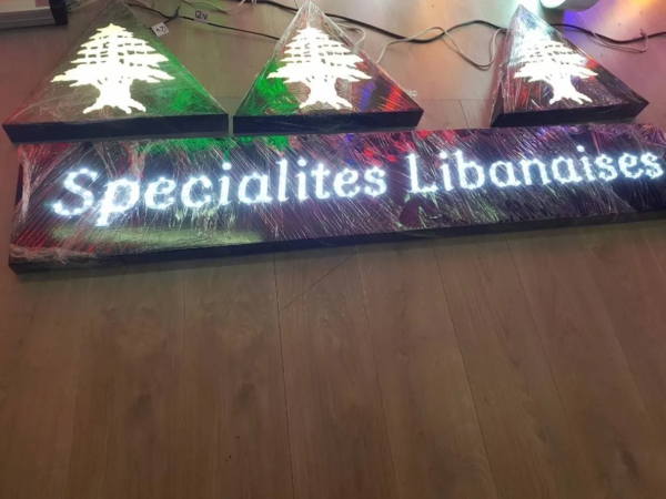 ENSEIGNE LED “RESTAURANT” UNE FACE 200x50CM À POSER