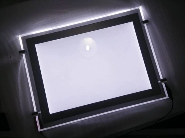 ENSEIGNE MAGASIN LUMINEUSE "PORTE AFFICHE VITRINE LED, TAILLE A4, 2 faces, 28x36.7 cm – Image 4