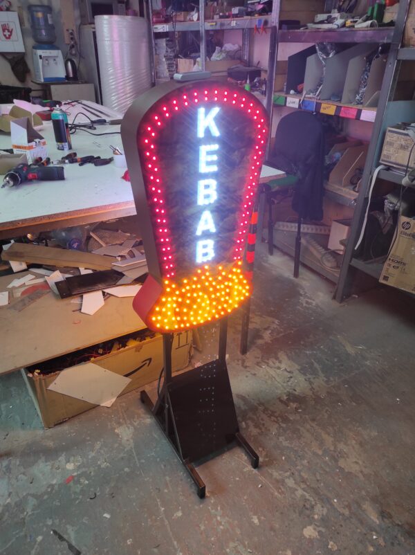 ENSEIGNE MAGASIN STOP TROTTOIR LUMINEUSE LED DOUBLE FACES “KEBAB” EXTERNE PRÊT À INSTALLER AVEC ANIMATION ET TÉLÉCOMMANDE – Image 4