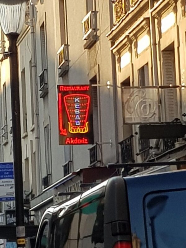 ENSEIGNE COMMERCIALE LED DOUBLE FACE “KEBAB” AVEC ANIMATION ET TÉLÉCOMMANDE 110*70CM